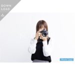 【写真素材】一眼レフで撮影する日本人女性6 - Lサイズ：4000 × 2668px (300dpi) [33.87cm × 22.59cm] - ロイヤリティフリー素材